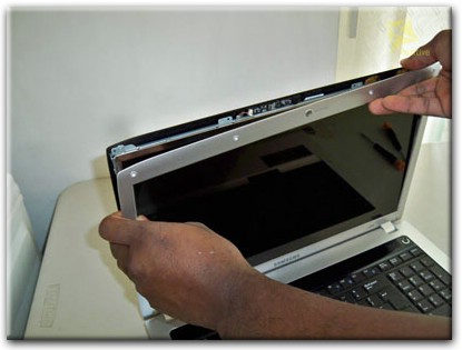 Замена экрана ноутбука Samsung в Магнитогорске